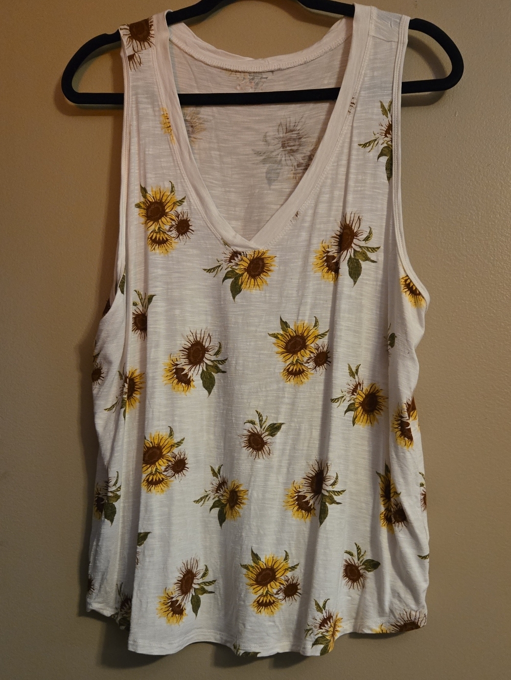 Maurices White Sunflower Print V-Neck Tank